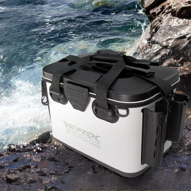 Multifunctional fishing gear box, portable isolated live fish container, light Baitwell bucket, durable boat
