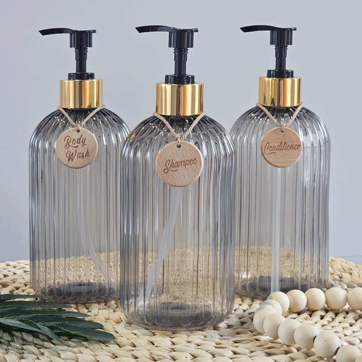 Bottiglia dispenser elegante per shampoo, balsamo e lavaggio del corpo da 3 pezzi con etichette, ideale per bottiglia riutilizzabile in plastica per doccia da bagno
