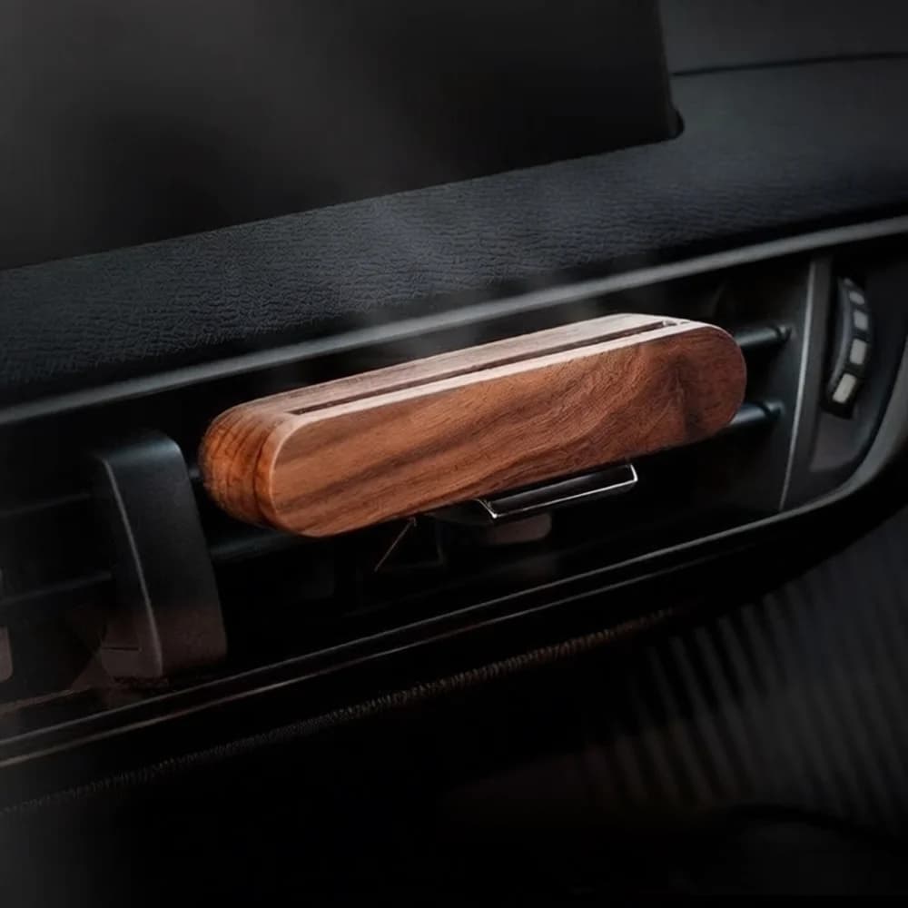 Minimalist Black Walnut Car Air Freshener Vent Clip Natural Wood Aromatherapy Diffuser Elegant Auto Interior Accessory