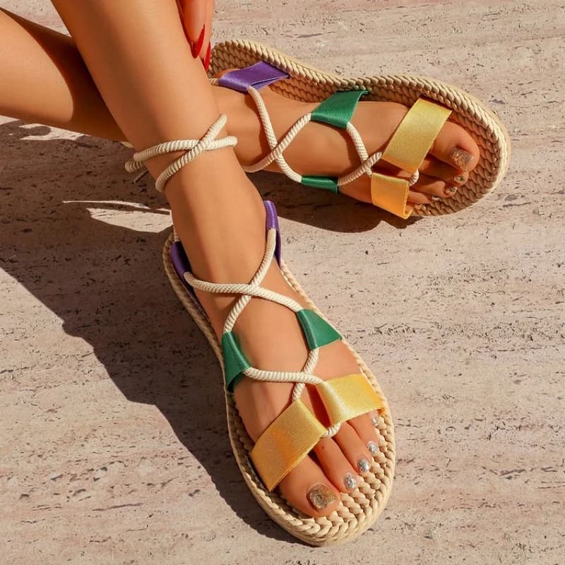 Sandali piatti da spiaggia alla moda, di tendenza, con punta tonda, comodi, da donna, nuovi, estivi, eleganti, con lacci, taglie forti, casual