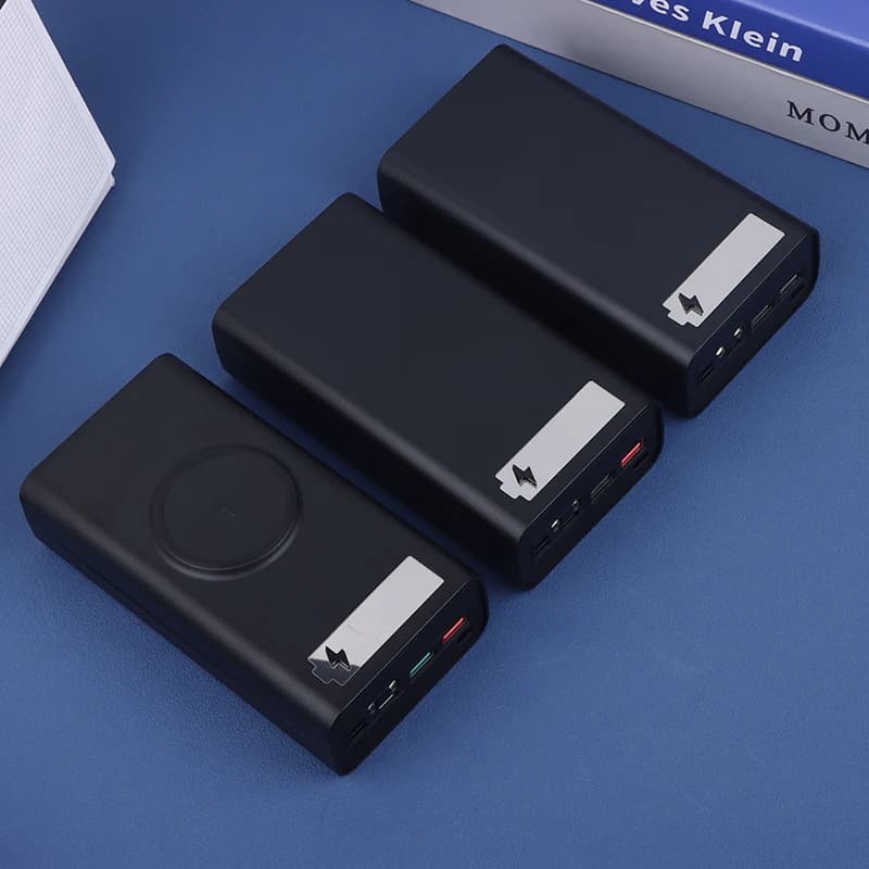 Nuovo T12 Quick Charge QC3.0 DIY Contenitore Portatile per Power Bank con 12 Batterie 18650 e Display LCD