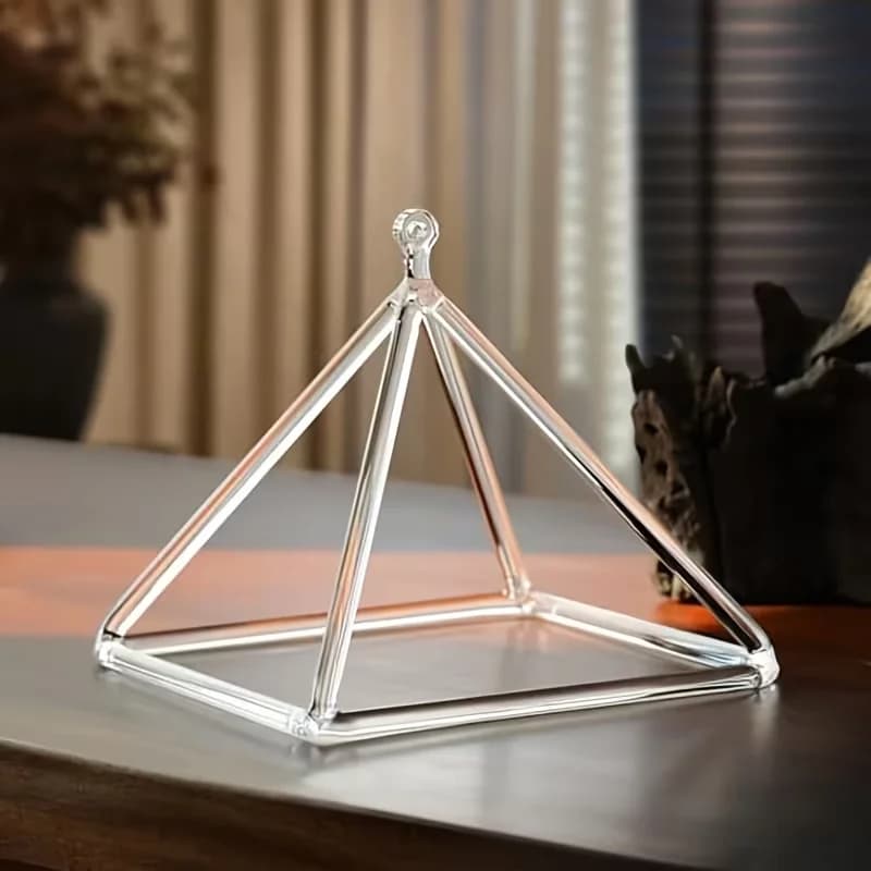 4in / 6in Transparent Quartz Crystal Singing Pyramid, Natural Crystal Sound Bowl with Mallet & String, for Meditation Yoga, Yoga Studio Decor & Spiritual Relaxation