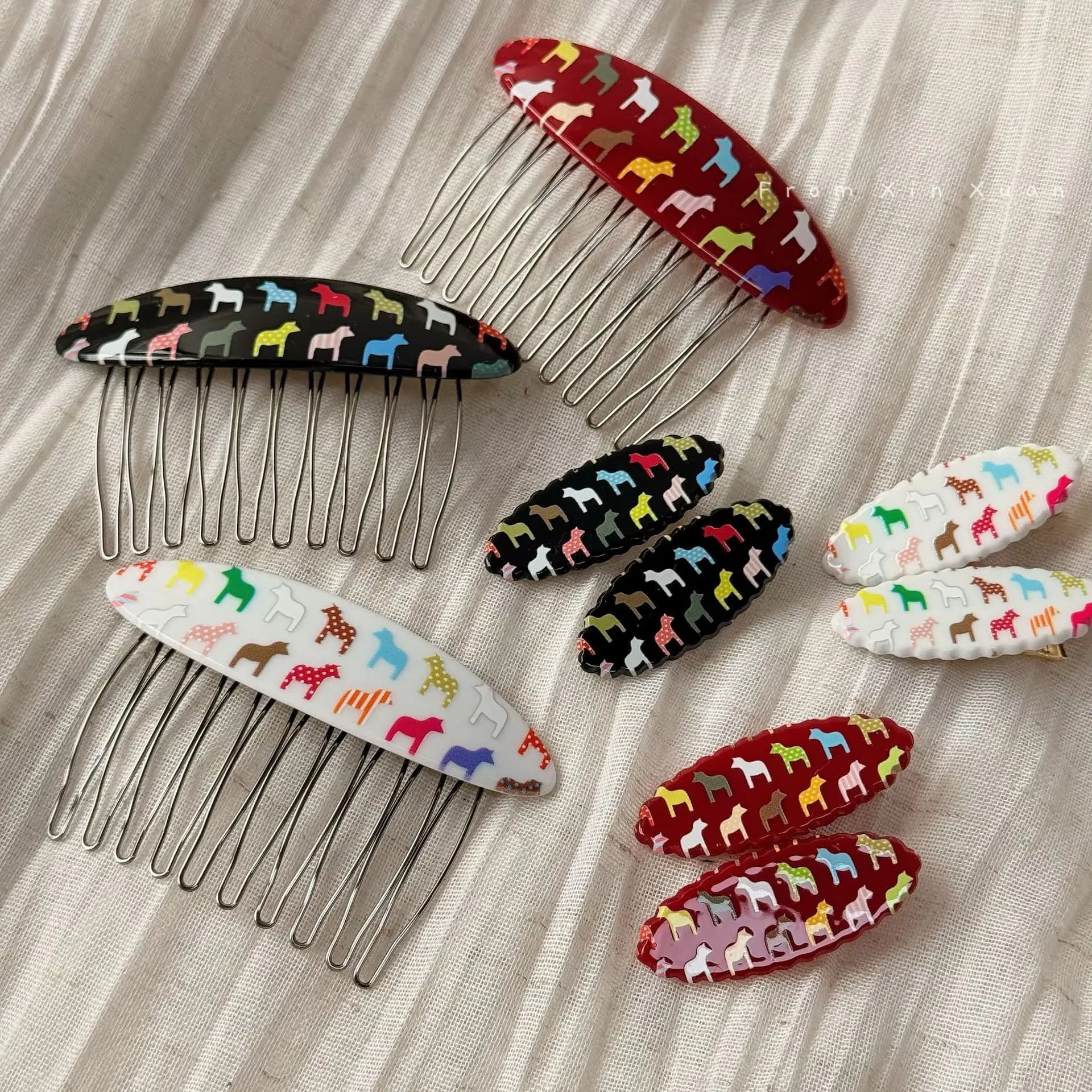 Pettine per capelli colorato Anno del Cavallo, pettine semplice per capelli, fermaglio elegante per uso quotidiano, accessorio versatile per capelli, piccolo ornamento alla moda