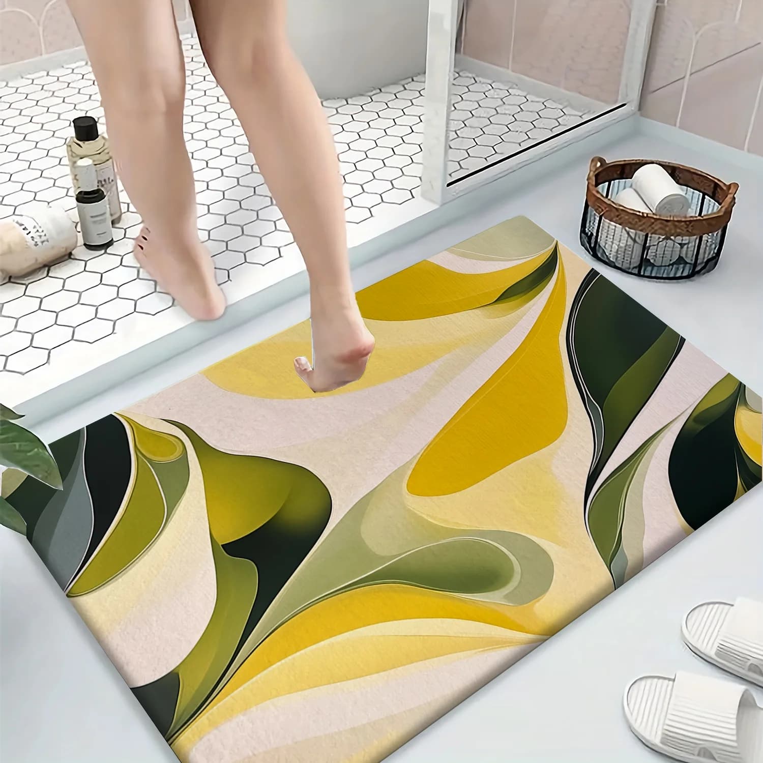 Tappetino da bagno in flanella stampato con motivo a onde astratte, design giallo, verde e beige, tappeto morbido antiscivolo per il bagno
