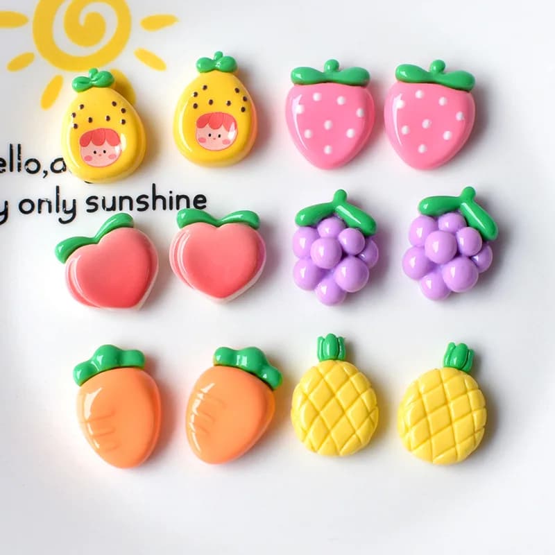20 Pz Nuovo Kawaii 15-20mm Carino Mini Uva Fragola Ravanello Serie Cabochon con Parte Posteriore Piana Scrapbooking Gioielli FAI DA TE Decorazione Artigianale