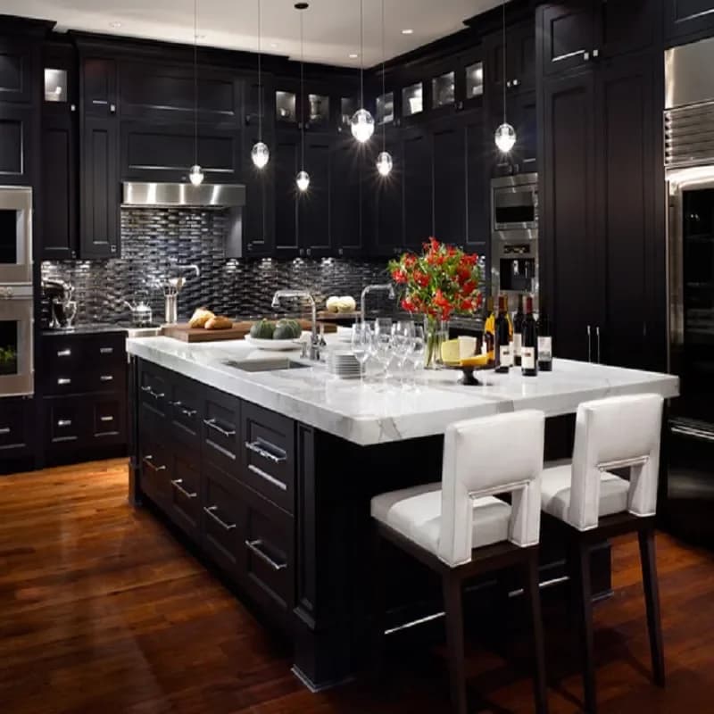 Armadi da cucina personalizzati a forma di L - Finitura lucida di lusso + piano in pietra di quarzo