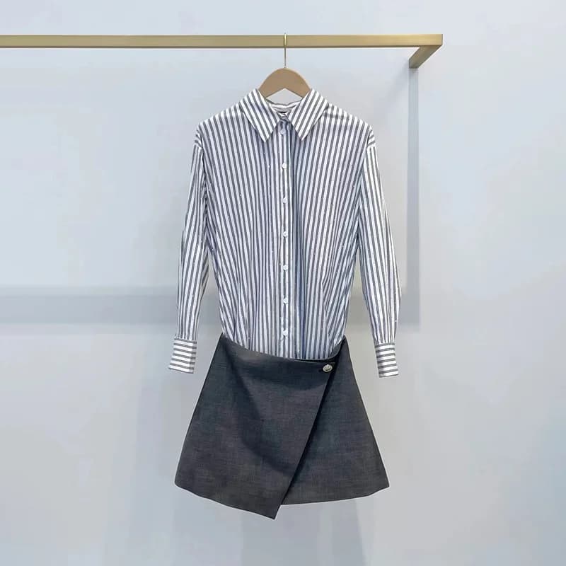 2025 Abito con colletto a camicia in due pezzi in cotone di nuovo design con abiti con gonna a righe verticali con strass