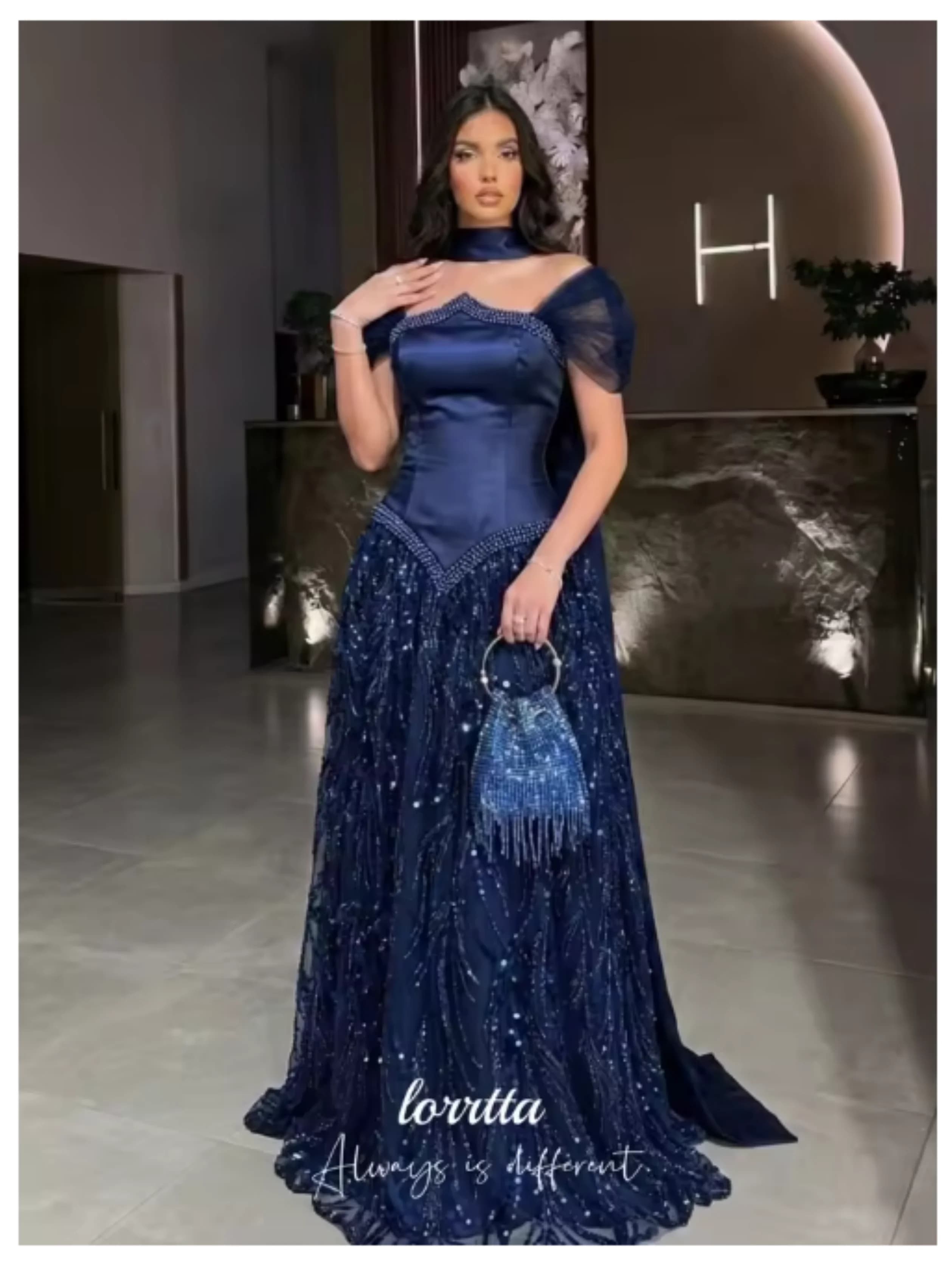 Abito da Sera Personalizzato Aunber per Occasioni Speciali, Vestito di Lusso 2026 Sharon Happy con Paillettes e Cristalli