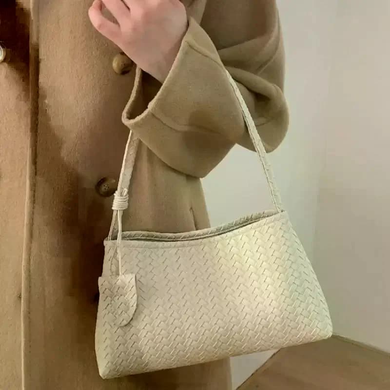 Woven Retro Shoulder Bag for Shopping Classic Glossy Handbag Daily Use