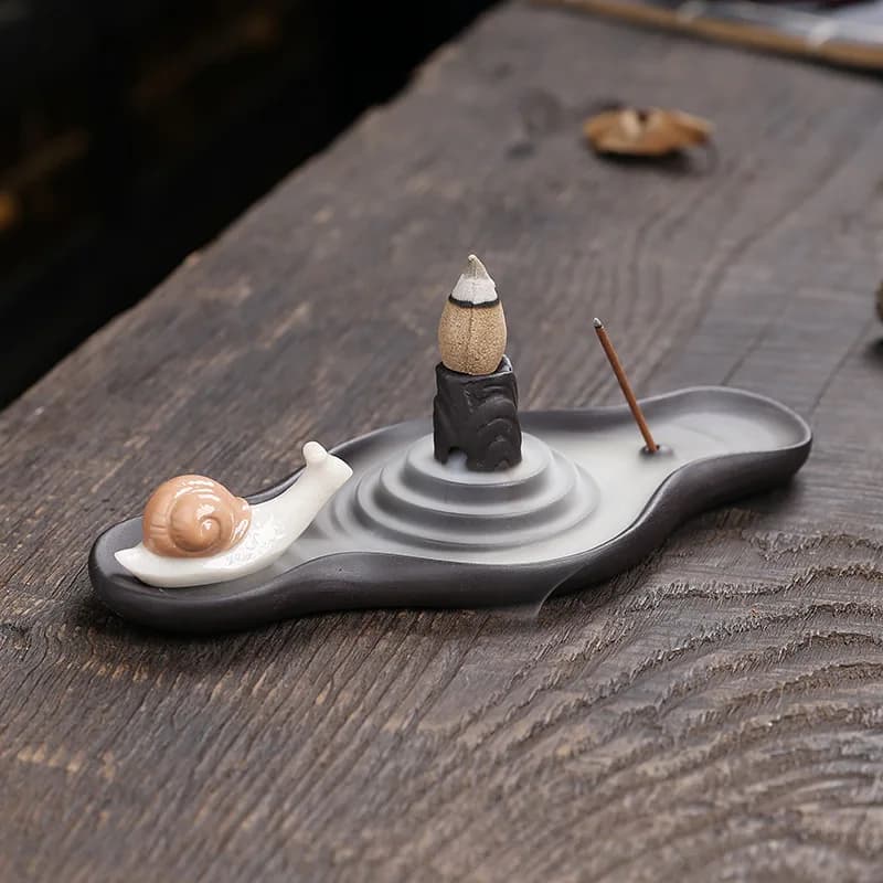 Bruciatore di incenso con riflusso di sabbia viola per la decorazione della casa, bruciatore di incenso con bastoncini di incenso con filo creativo per riflusso di lumaca