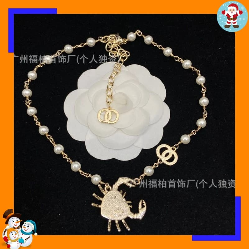 New Personalized Sweet Crab Powder Beads Double Necklace Collarbone Chain High-end Light Luxury Marine Series