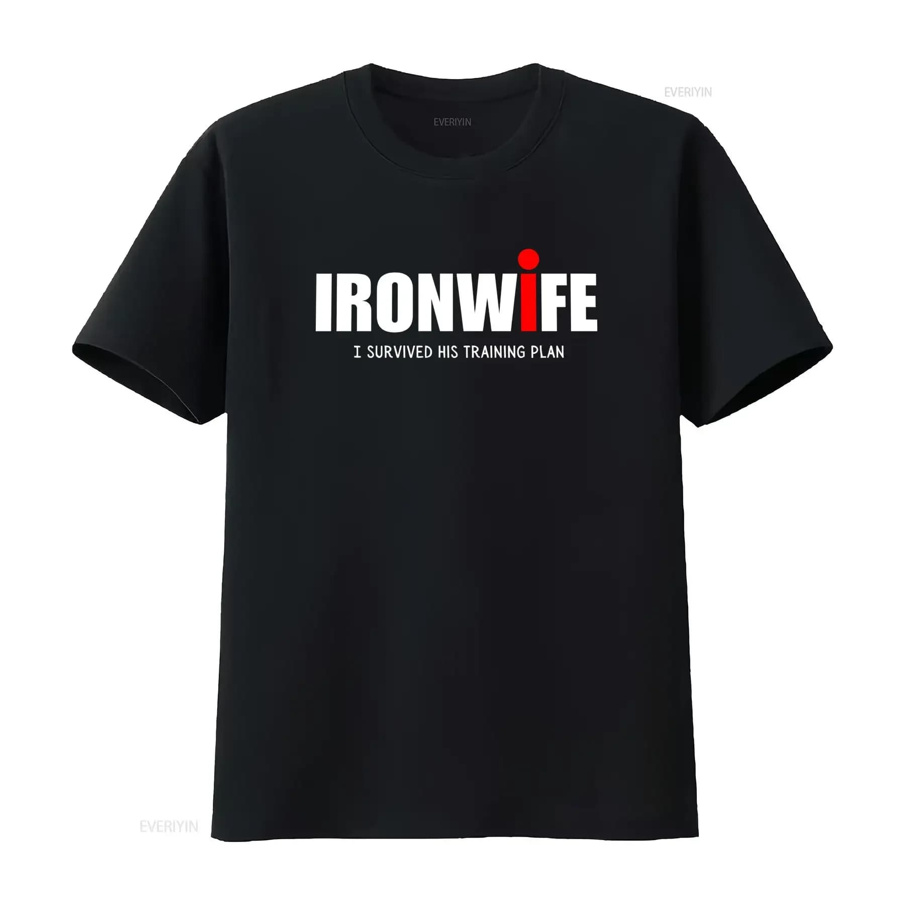 Maglietta Ironwife per il supporto al triathlon, divertente umorismo per triatleti, ho sopravvissuto al suo programma di allenamento, vintage