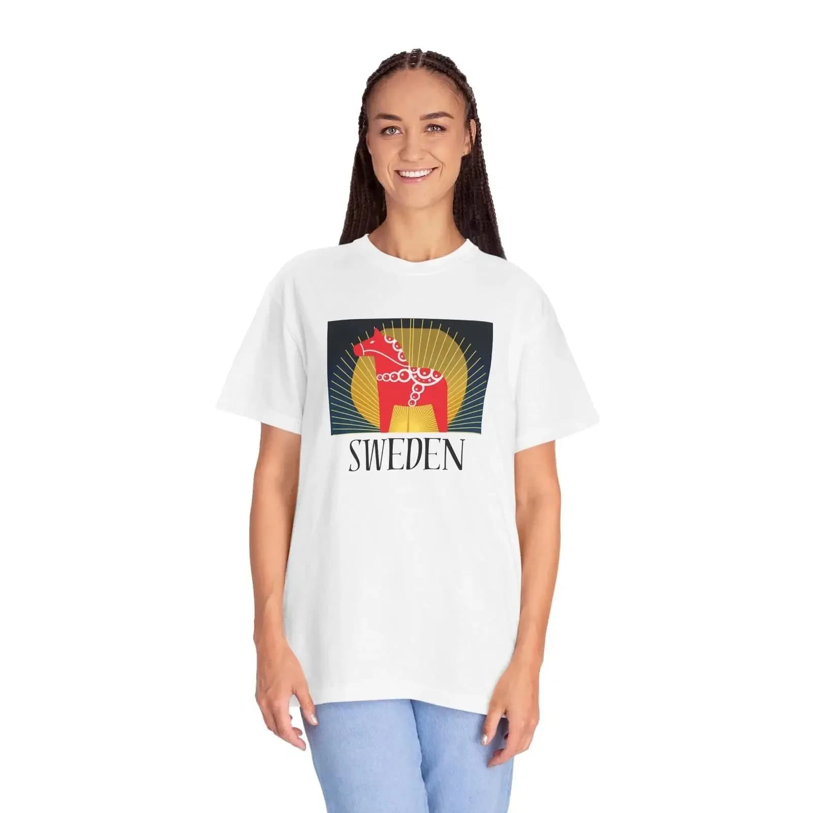 Maglietta Sweden Dala Horse girocollo vintage svedese lavata, abbigliamento di design, top versatile ed elasticizzato per tutti i giorni