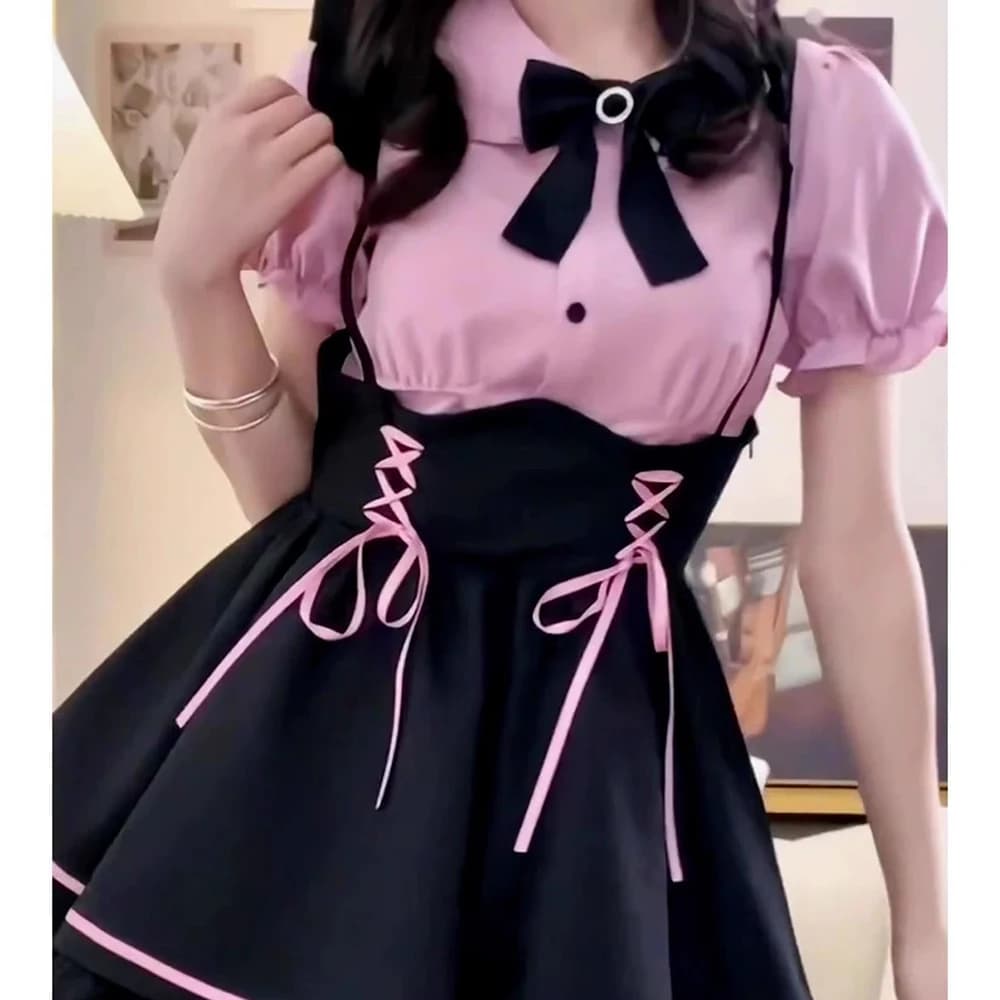 Jirai Kei Costume Cosplay Anime Lolita Dress Kawaii Camicette di moda giapponese Overallskirt Abito da cameriera Bowknots Abiti usuali