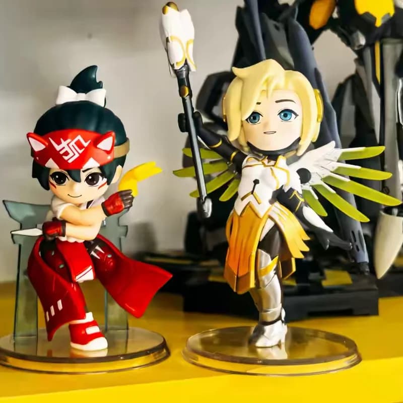 POP MART Overwatch Serie Best - Blind Box con Statuette da Collezione, Ornamenti da Scrivania, Regalo a Sorpresa per Appassionati di Anime e Videogiochi