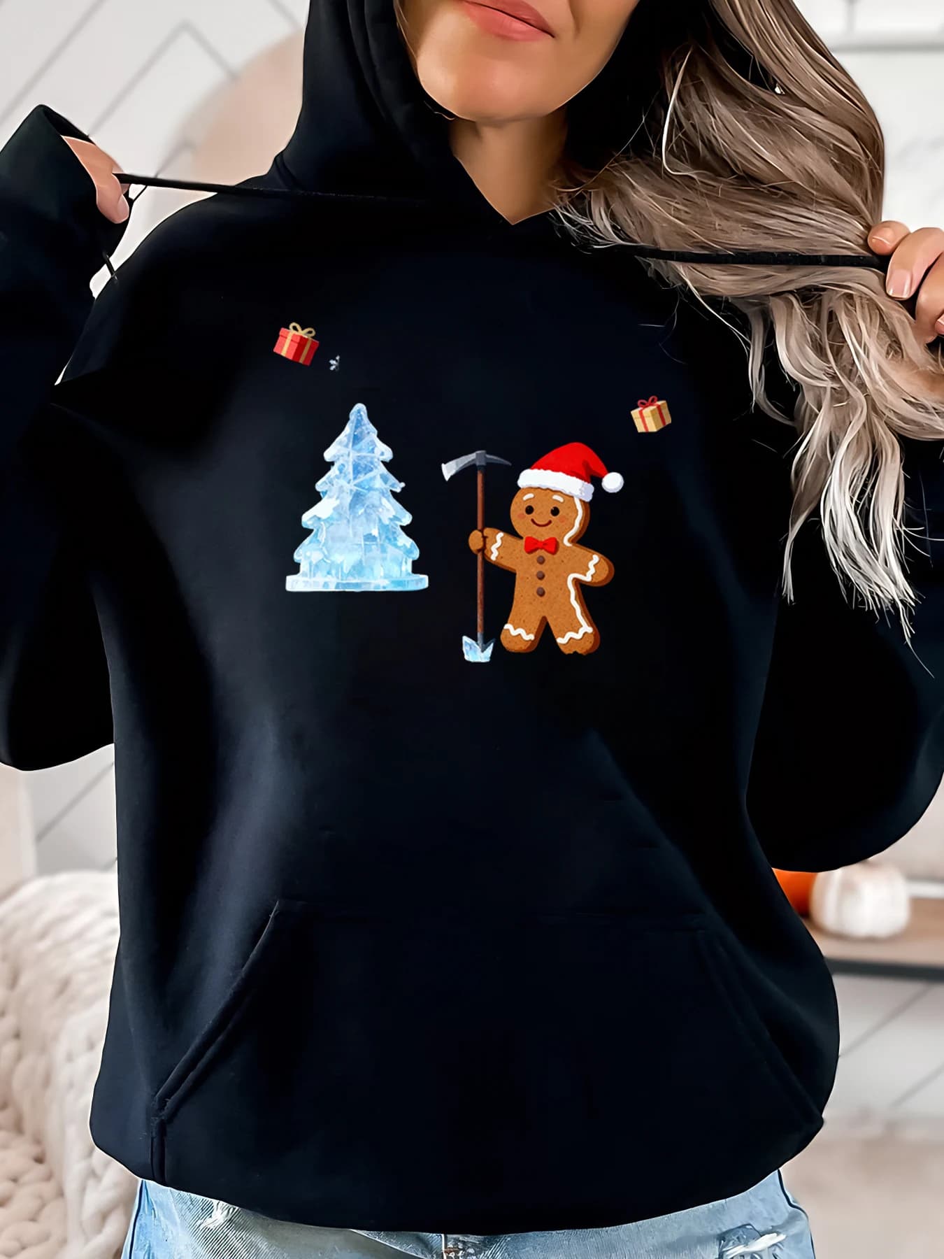 Hoodie with Gingerbread Christmas print with ice tree Casual women's clothing for holidays Black Strong cuts