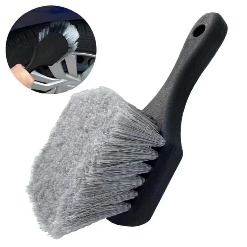 Spazzola per la pulizia delle ruote dell'auto Spazzola per dettagli Manico corto Spazzola per lavaggio dei cerchioni dei pneumatici Pulizia dei veicoli Manutenzione degli strumenti Accessori auto