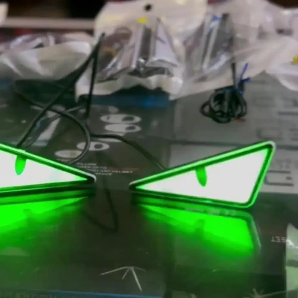 2 pezzi universale per moto LED luce diavolo triangolo luce anteriore moto mini lente per proiettore luce decorativa per auto