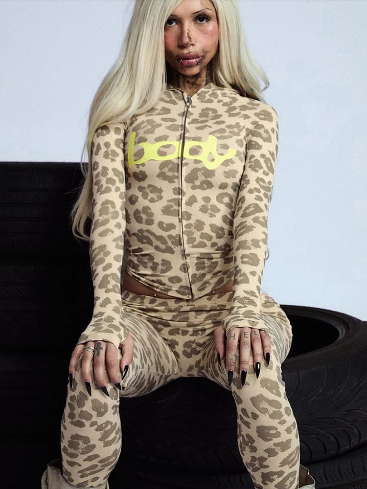 Weird Puss Set da 2 pezzi con stampa leopardata Tuta da donna Lettera Zip con cappuccio Crop Jacke + Leggings abbinati Abiti sportivi casual da strada