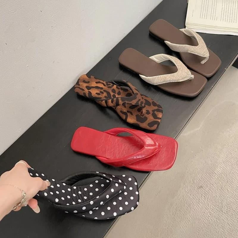 Ciabatte estive da donna con pois, infradito con clip, comode, con suola morbida, per tutti i giorni, per le vacanze, eleganti.