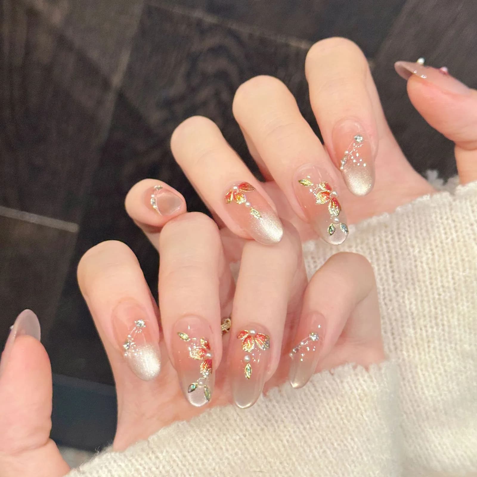 10 pieces of hand-made fake nails print on nails shade pink nude with flowers flash short design long oval cat eye fingernails fake art