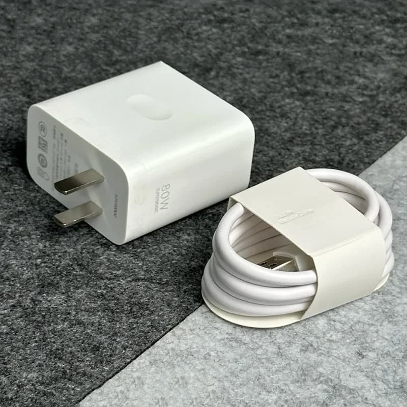 Caricatore dardo Realme Super VOOC da 80 W Adattatore di alimentazione a ricarica rapida UE USA Cavo USB tipo C per Realme 14 13 12 Pro + GT8 Neo 7 6 5 X50