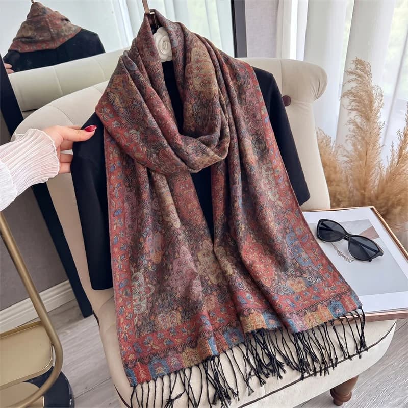 New Luxury Women Autumn and Winter Cashmere Scarves Paisley Print Warm Pashmina Poncho Fashion Thick Shawl Foulard Bufanda Scarf