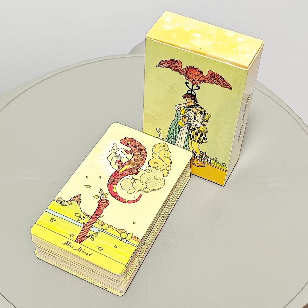 Mazzo di tarocchi da 10,3 * 6 cm in lingua russa Carte dei tarocchi da 78 pezzi