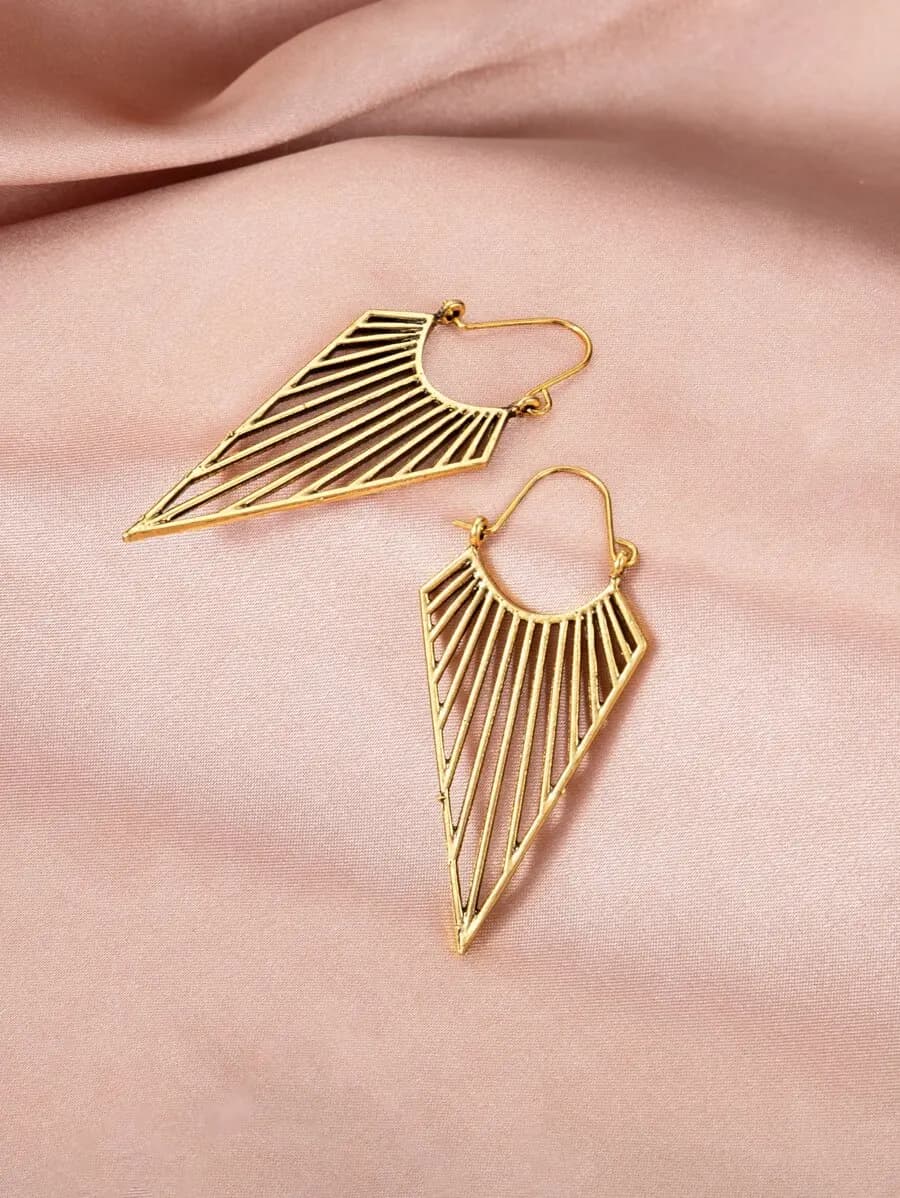 Orecchini a Cerchio con Design Triangolare Traforato