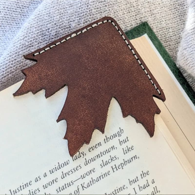 Maple Leaf Leather Corner Bookmark Vintage Page Clip For Notebook Journal Reading Pagination Mark Book Corner Protector