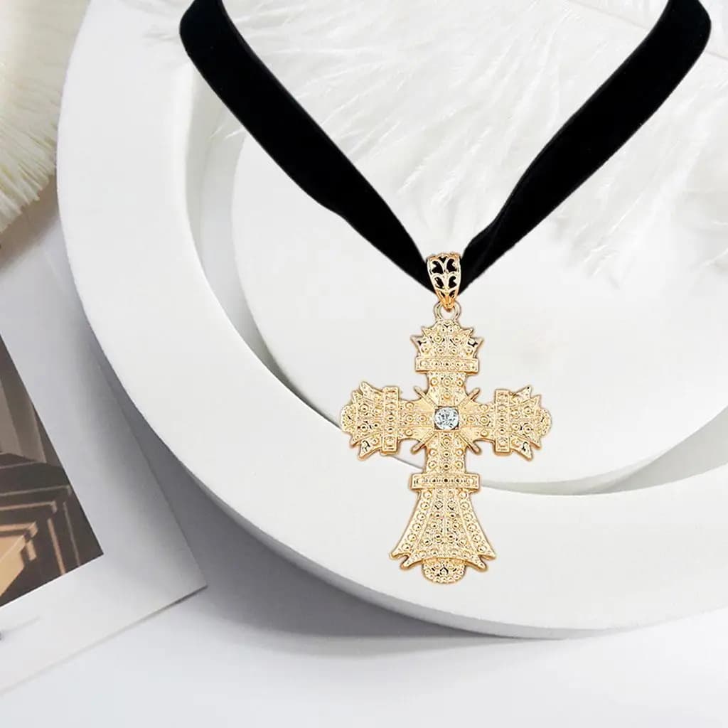 Pendant Necklaces Gifts Short Simple Golden Alloy Faith Choker for Anniversary Party