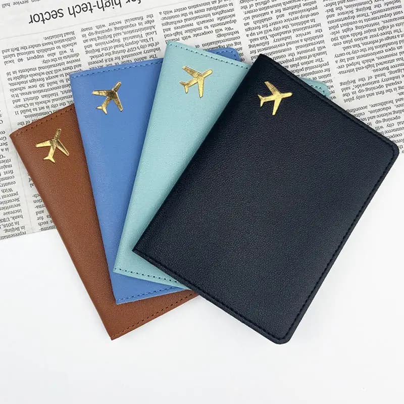 Lussuoso Porta Passaporto Dorato a Forma di Aeroplano, Personalizzabile con Nome, Logo e Iniziali, per Uomo e Donna, Accessorio da Viaggio