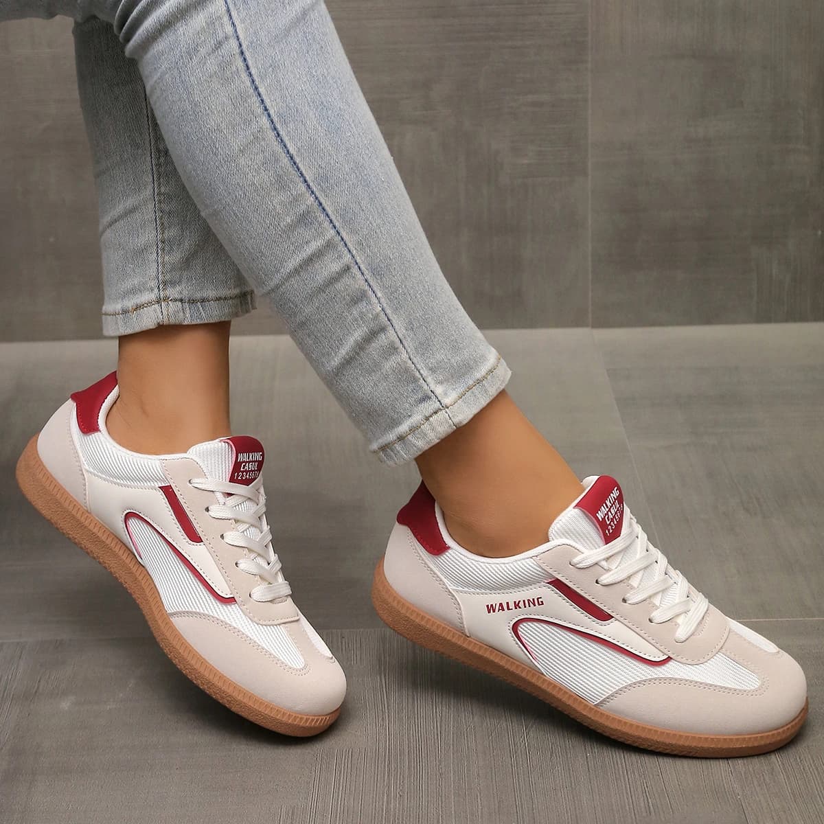 Scarpe da donna Moda Casual Appartamenti Scarpe vulcanizzate Scarpe da ginnastica da passeggio per donna all'aperto Scarpe classiche comode da donna Nero Bianco