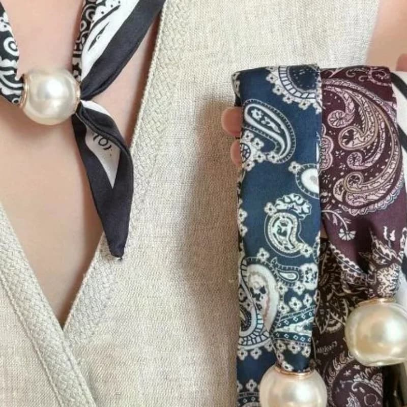 French Pearl Necklace Magnetic Clasp Lazy Scarf Women Pendant Neck Warmer Clavicle Chain Accessory
