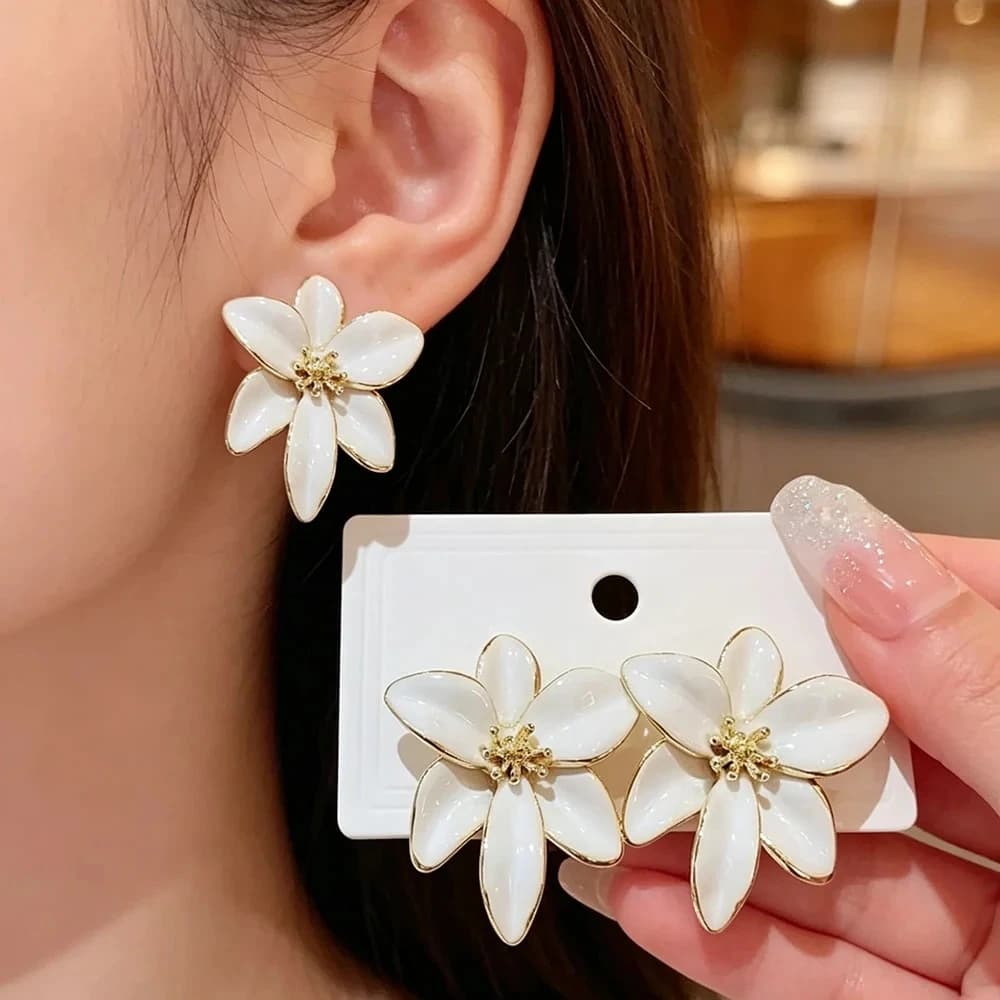 European American Personality Metal Flower Oil Drip Earrings Stud Drop For Women Wedding Travel Party Present Gift