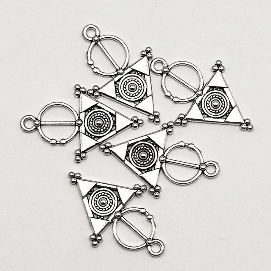(20 Pezzi) Graceangie Boemia Collana Della Lega Del Pendente 33*21mm Triangolo Cerchio Monili Che Fanno diy Regalo Delle Donne Charms in metallo 39421