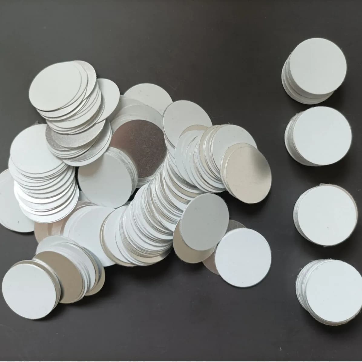 50 pz/lotto sublimazione vuota personalizzata piastre metalliche rotonde stampa fai da te sublimazione dischi in alluminio trasferimento stampa su un solo lato