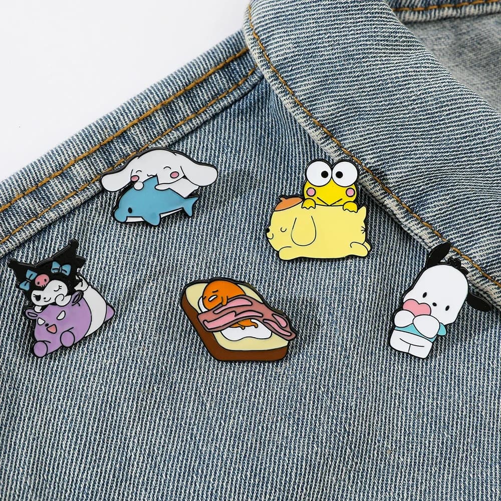 5 Pezzi Spilla Cartoon Sanrio, Creativa Spilla Smaltata Gudetama Kuromi, Distintivo in Metallo, Gioielli, Accessori per Zaini e Abbigliamento, Regali Festivi