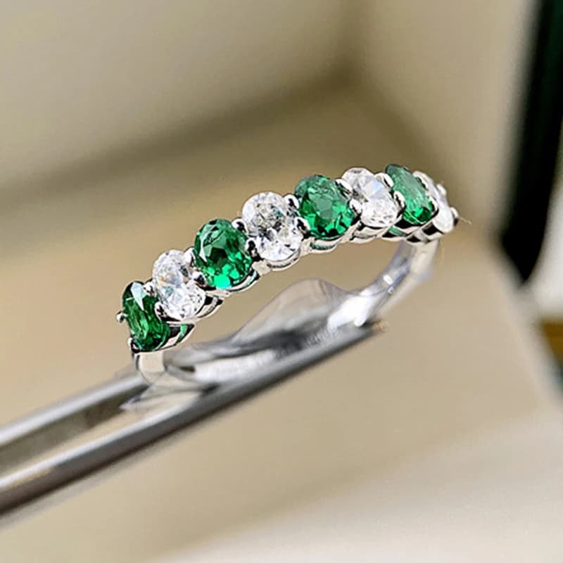 Huitan Chic Green/White Cubic Zirconia Women Rings Silver Color Temperament Finger Accessories Lady for Wedding Band Jewelry