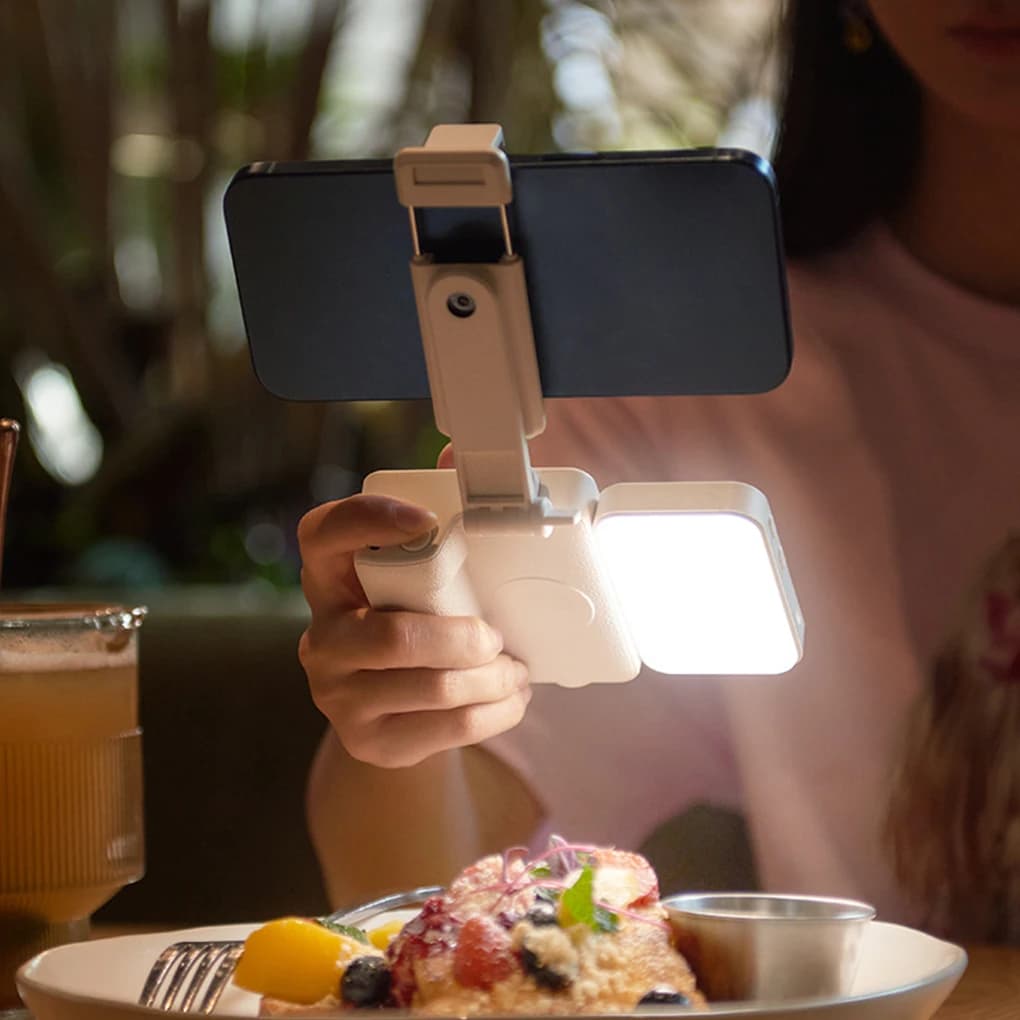 Selfie Stick Bluetooth portatile, stabilizzatore anti-vibrazione per streaming live, vlogging, viaggi e fotografia (supporto per mini telefono)