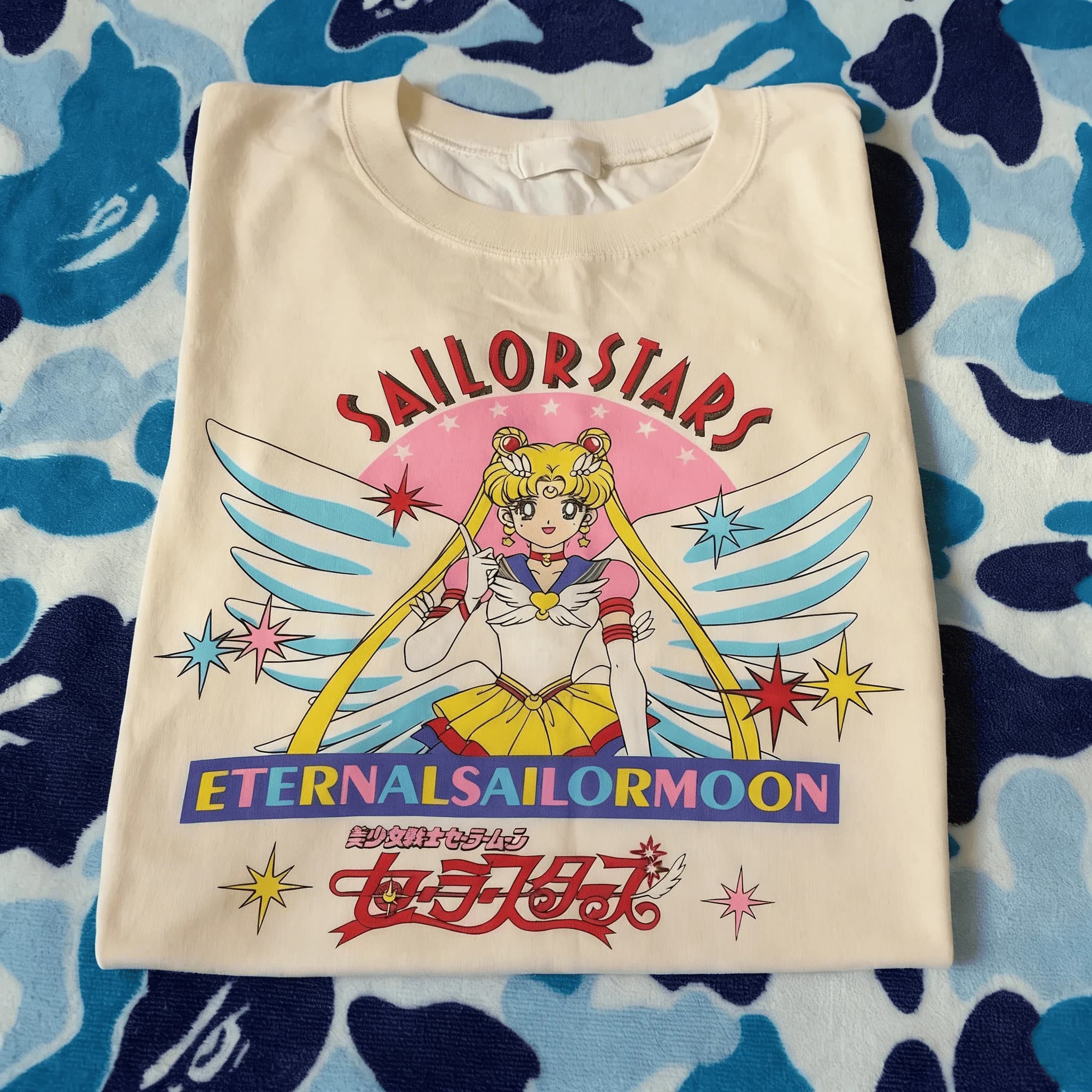 T-shirt Oversize Unisex in Cotone 100% con Stampa Sailor Moon Eternal e Sailor Moon 'Starlight' - Collezione Estate 2026 - Stile Retrò Street Trend