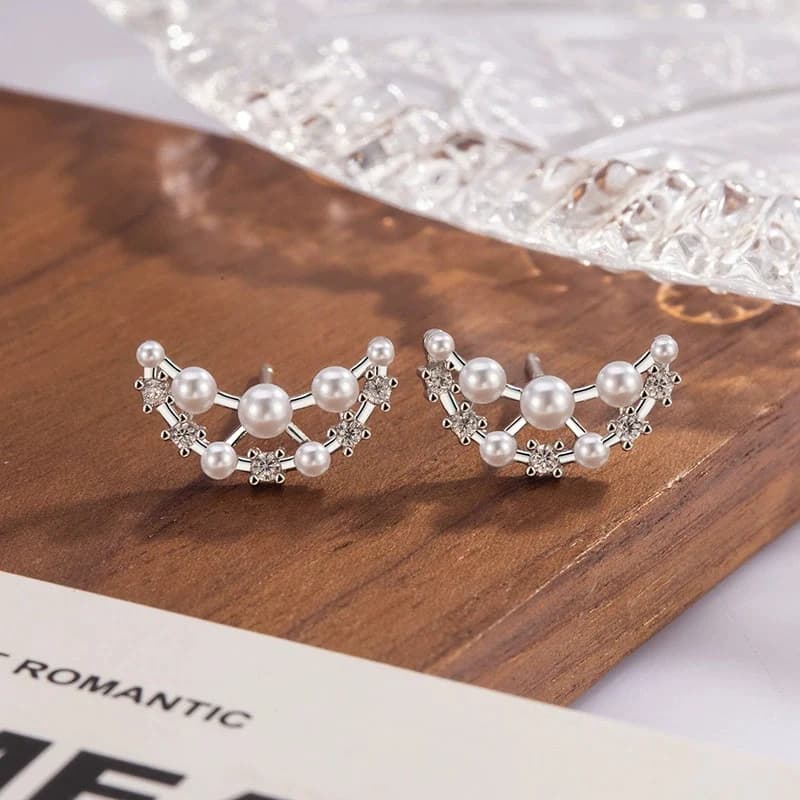 Orecchini di perle a mezzaluna francese per le donne 2025 Nuova moda Gioielli unici per l'orecchio Temperamento Orecchino d'argento 925 KOFSAC
