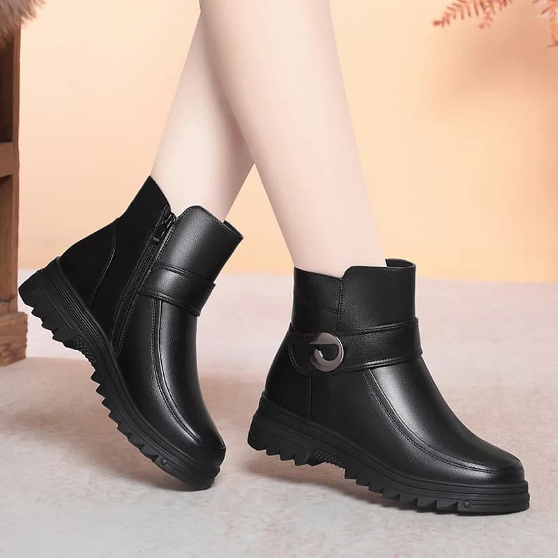 4cm Comfortable Retro Soft Leather Boots Women's Flat Platform Shoes Winter 2025 Waterproof Warm Fur Ankle Boots Office Mom Work