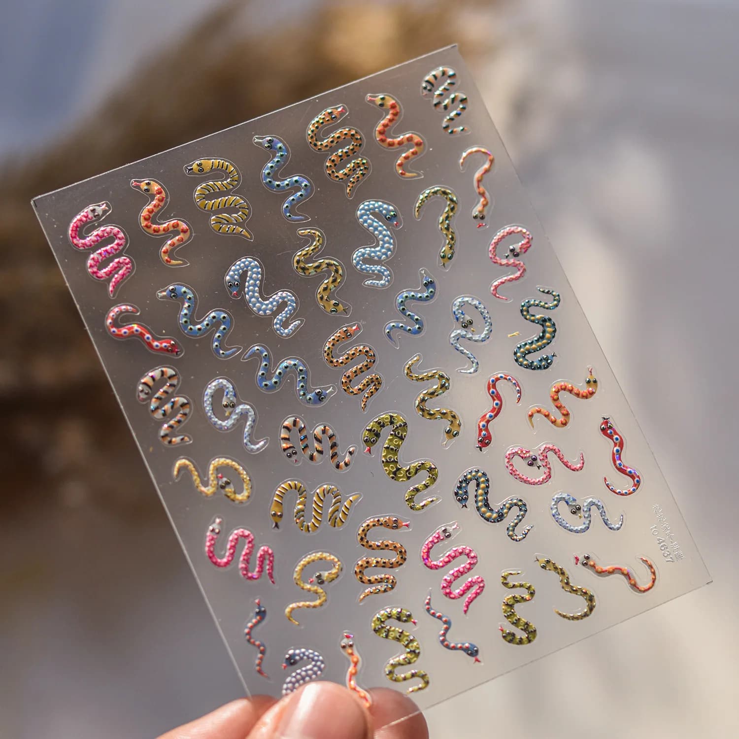 Adesivi colorati per nail art con fiori e serpenti, autoadesivi, adesivi per nail art in rilievo, motivo serpente giocoso e creativo