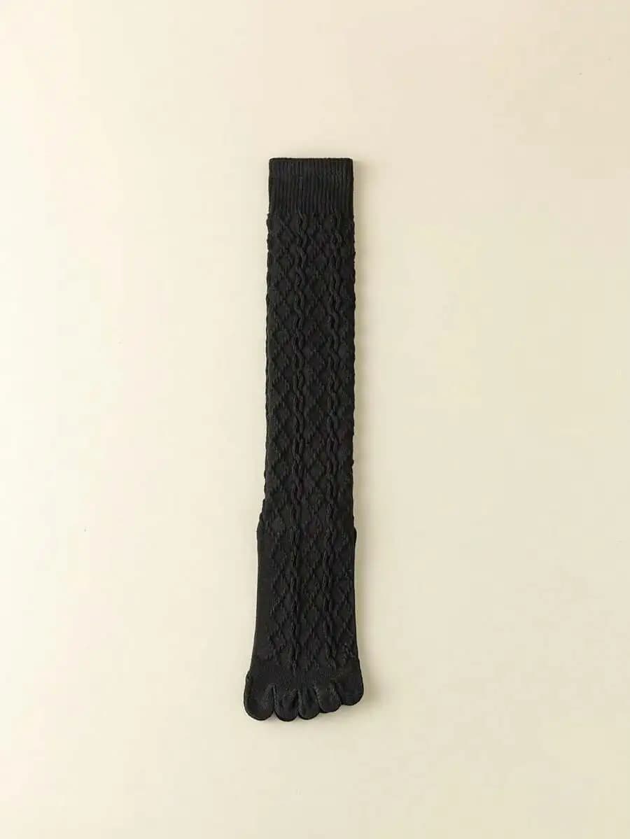 Women Black Diamond Grid Knit Two-Toe Mid-Calf Socks