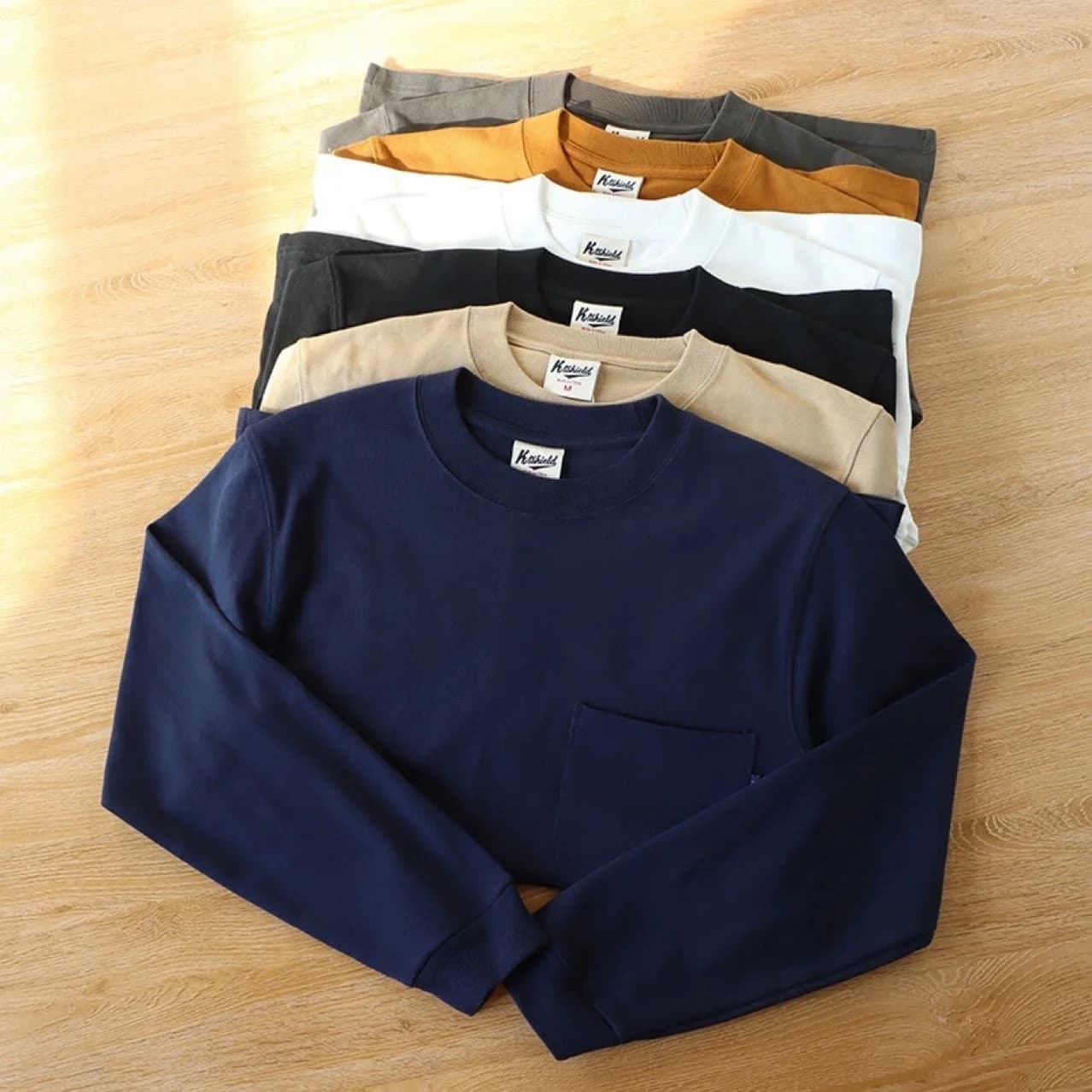 T-shirt a maniche lunghe tascabile basic in stile giapponese per uomo Nuovo pullover in cotone 100% allentato Top Camicie base per coppia primavera autunno