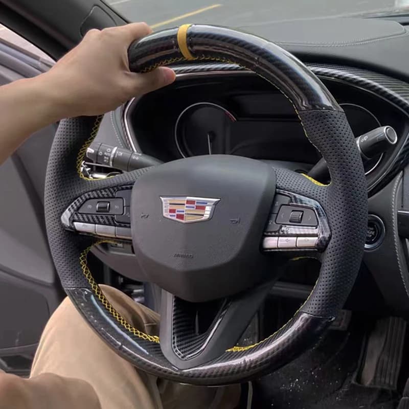 Coprivolante per auto personalizzato in vera pelle in fibra di carbonio 100% adatto per accessori auto Cadillac CT5 XT5 XT4 ATSL CT6 XT6 CT4