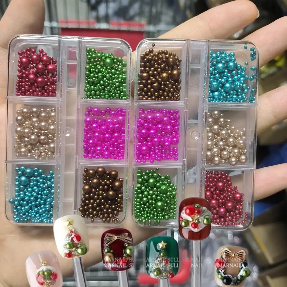 6/12 griglie 3D Natale Perle colorate Perline Pendenti e ciondoli per unghie Palline rotonde miste Decorazioni per nail art Perline di Natale Gioielli per manicure fai da te