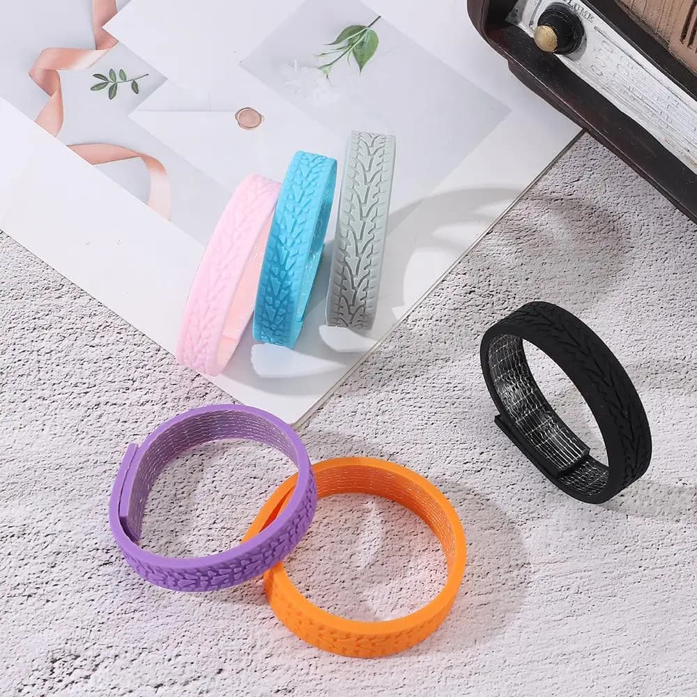 4Pcs Damping Luggage Wheels Protector Reduce Wheel Wear Suitcase Parts Axles Travel Luggage Caster Shoes Can Be Cropped
