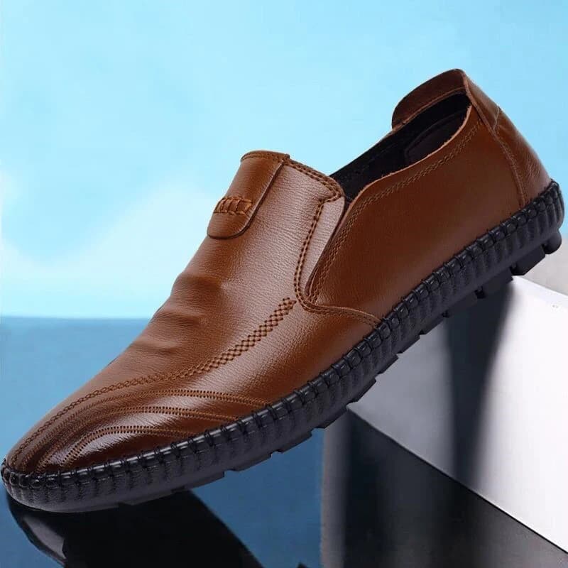 Scarpe in pelle da uomo Mocassini slip-on comfort casual Mocassini morbidi Scarpe basse da guida leggere